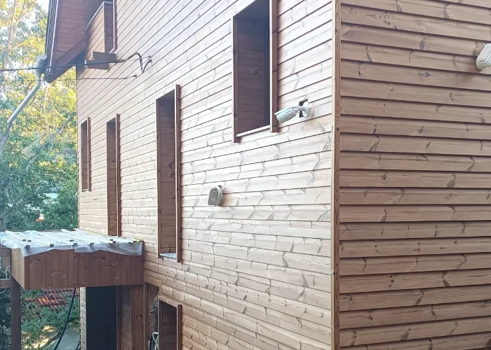 Homlokzat, ami véd és jól is néz ki - Fakos Asztalos