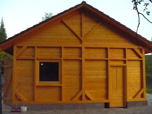83. galéria kép Fakos Asztalos