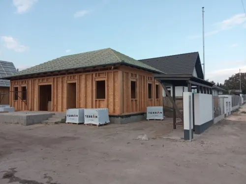 145. galéria kép Fakos Asztalos
